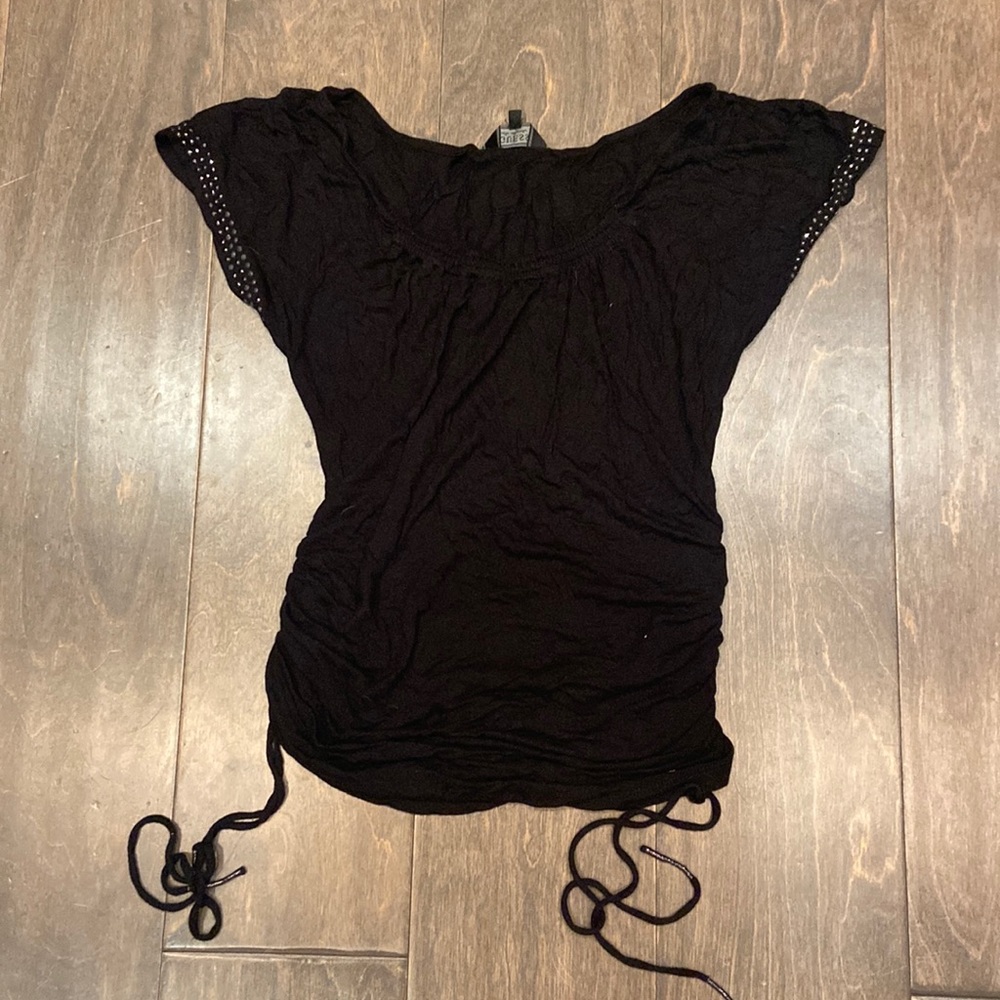 Guess top